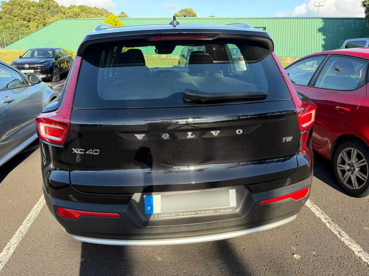 volvo-xc40-1-5-t2-2024-gasolina-1477cc