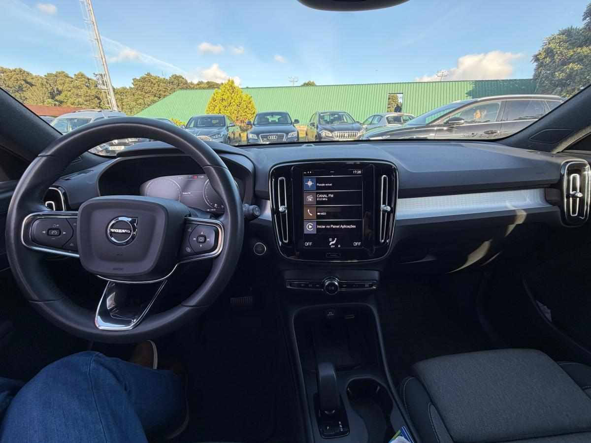 volvo-xc40-1-5-t2-2024-gasolina-1477cc