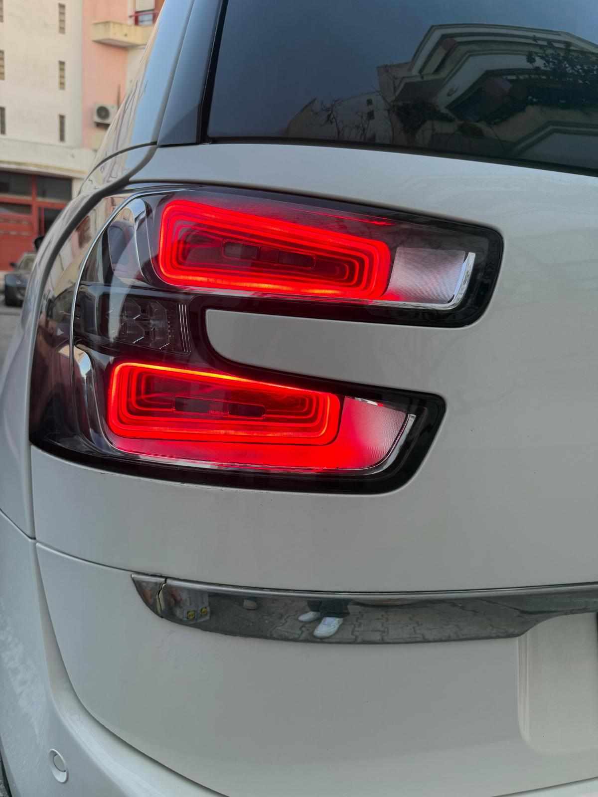 citroen-c4-picasso-1-5-bluehdi-2019-diesel-1499cc