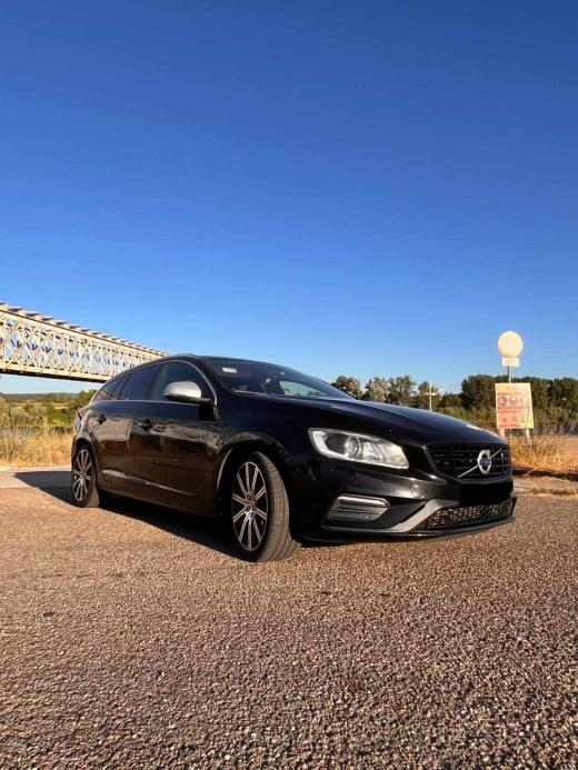 volvo-v60-2-0-d3-2017-diesel-1969cc