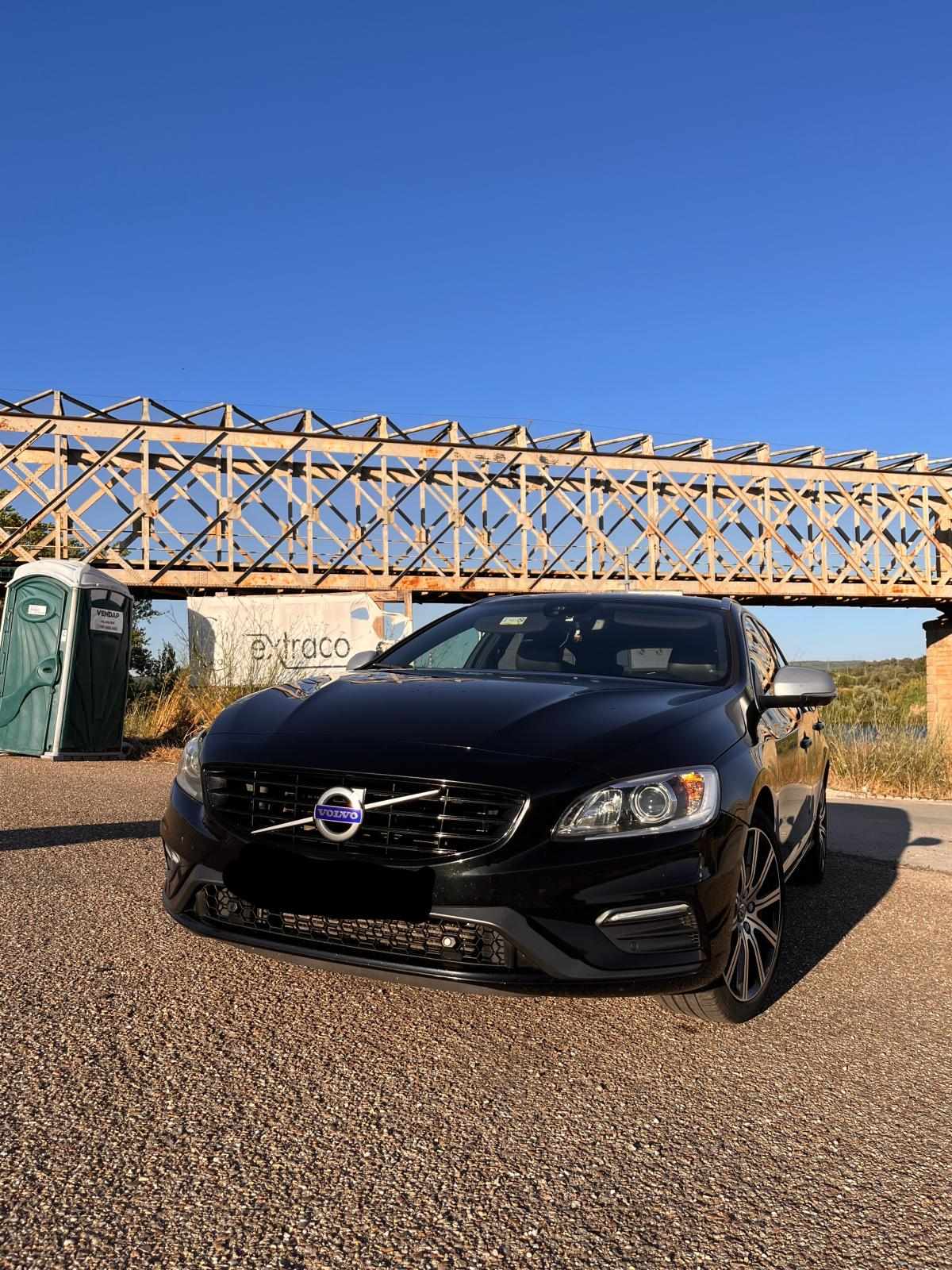 volvo-v60-2-0-d3-2017-diesel-1969cc
