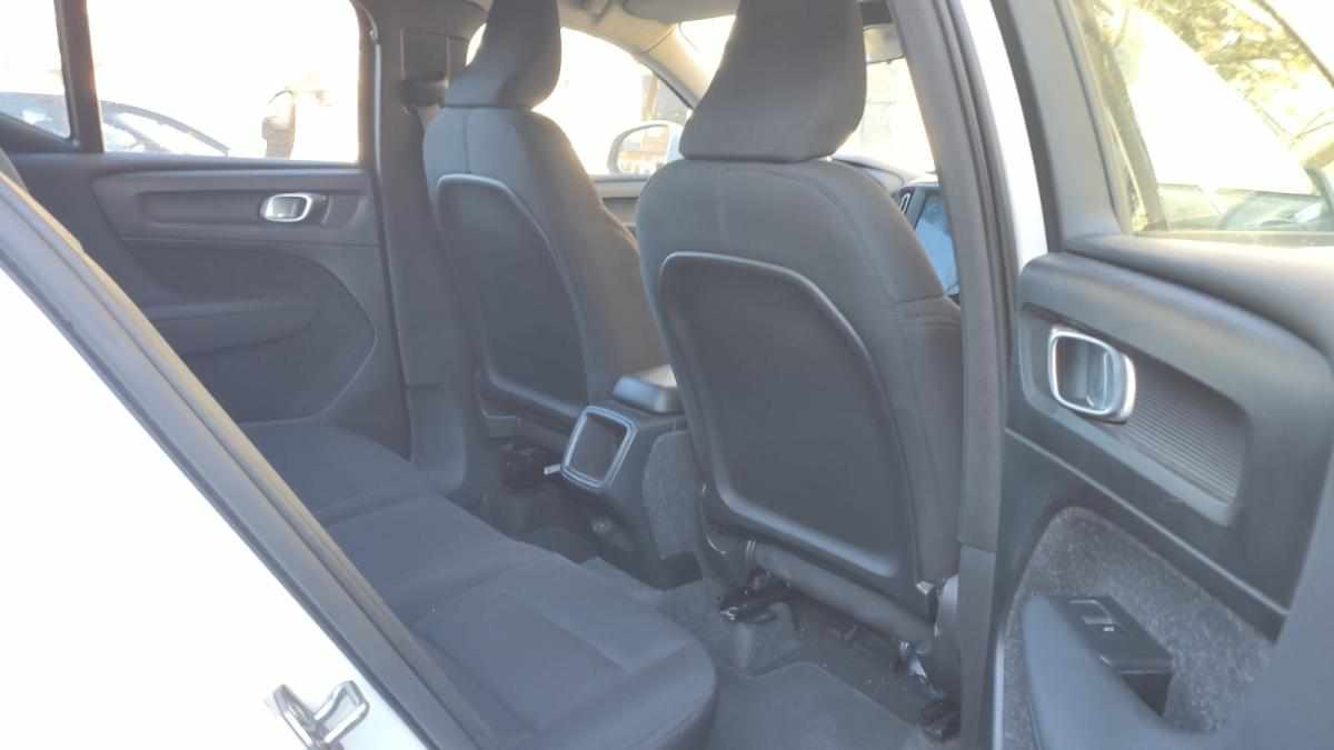 volvo-xc40-2-0-d3-2019-diesel-1969cc