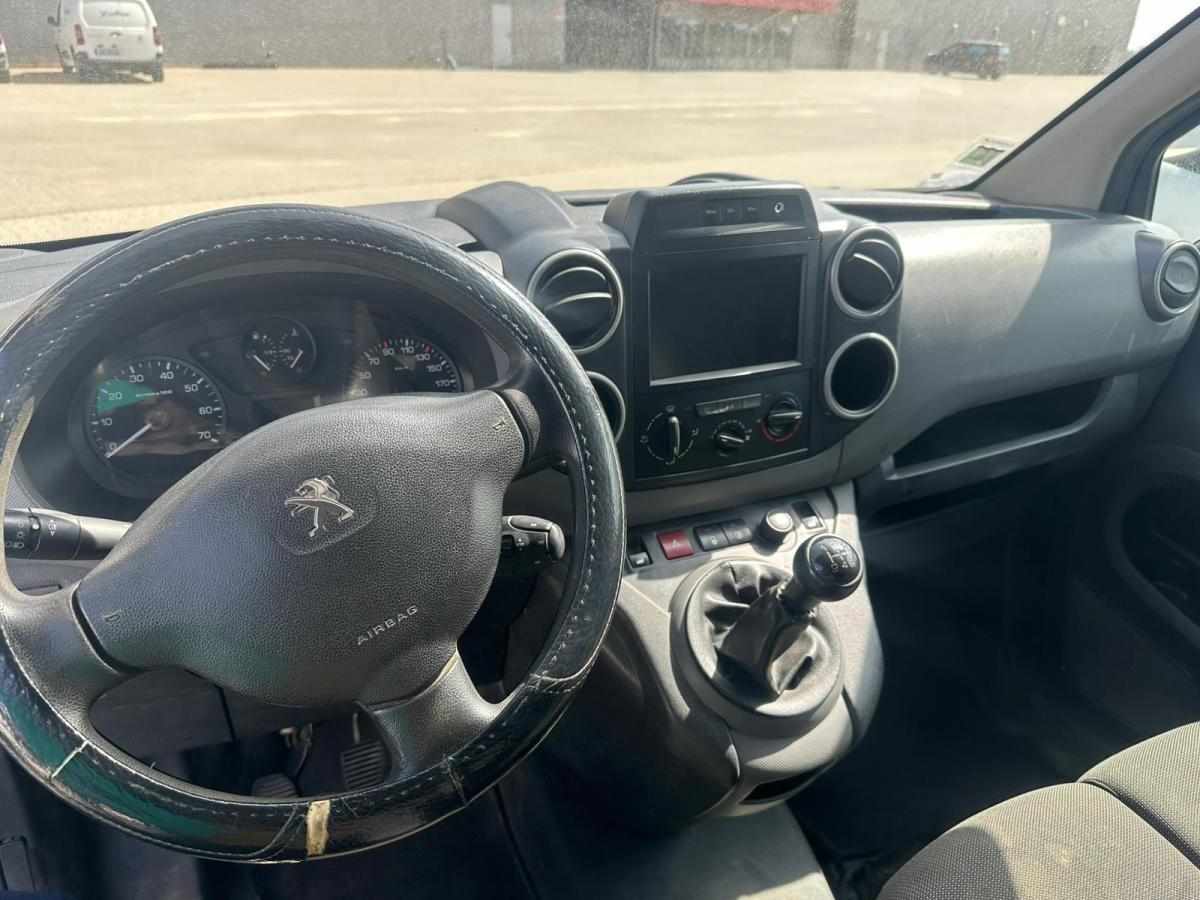 peugeot-partner-1-6-99cv-2017-diesel-1560cc