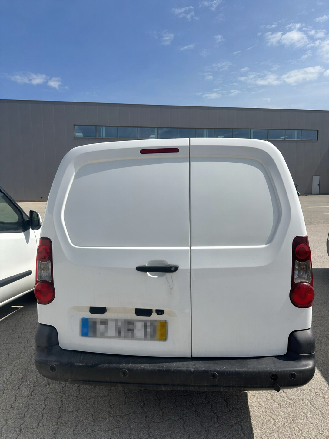 peugeot-partner-1-6-99cv-2018-diesel-1560cc