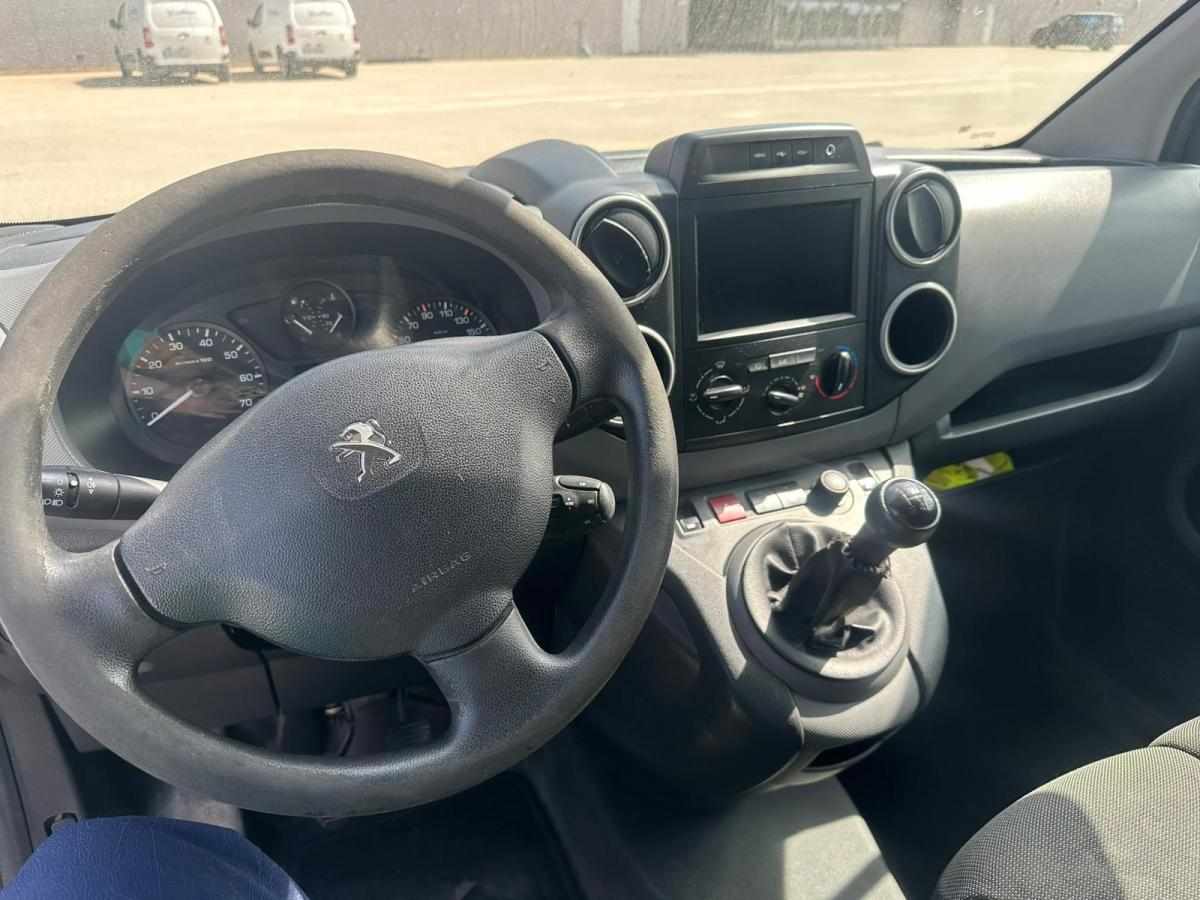 peugeot-partner-1-6-99cv-2018-diesel-1560cc