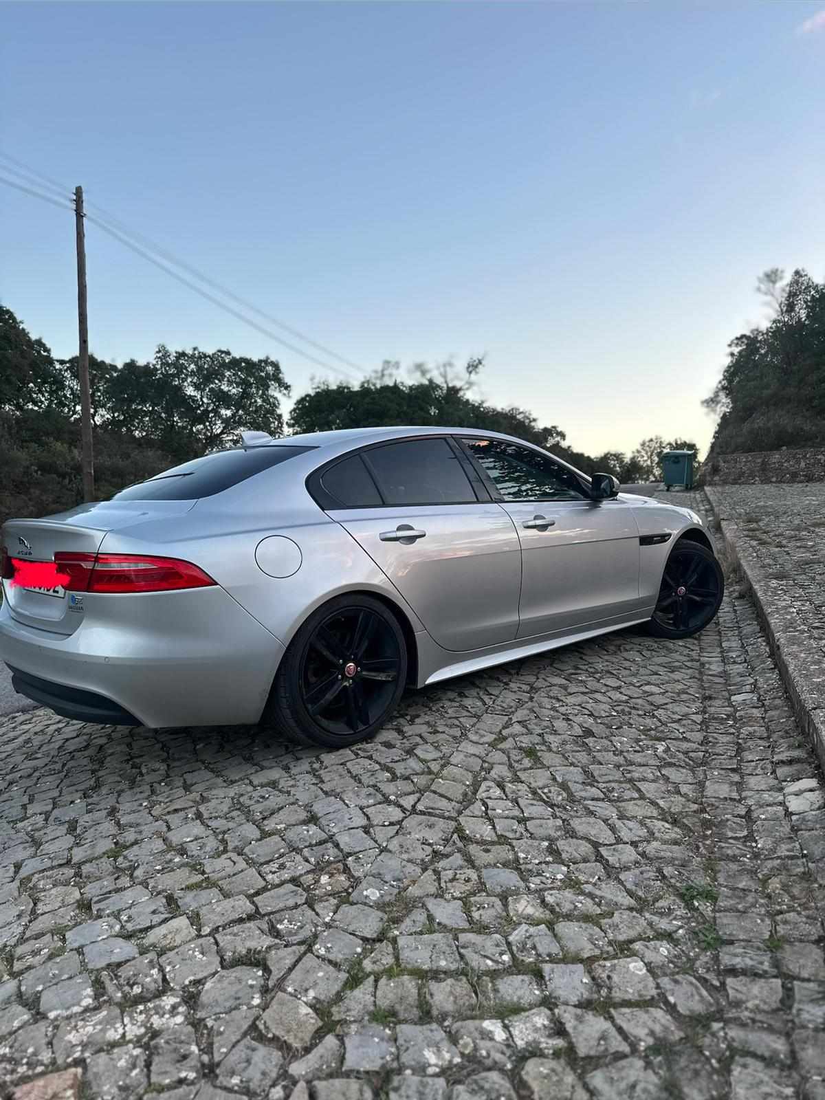 jaguar-xe-2-0-e-performance-2017-diesel-1999cc