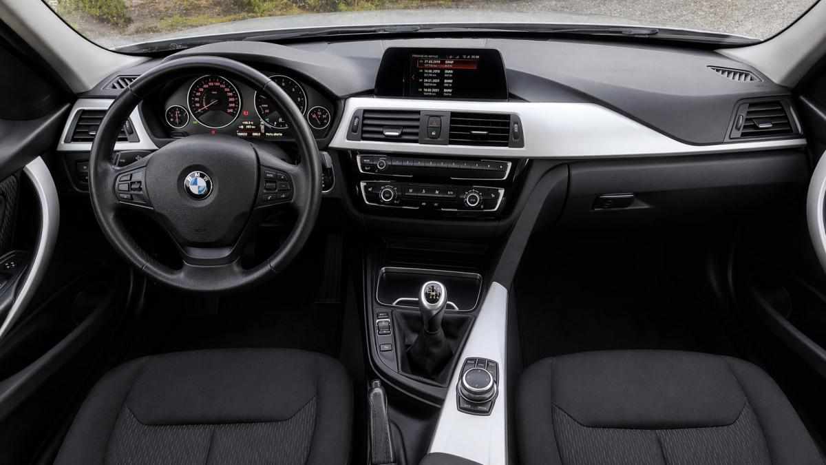 bmw-serie-3-318d-2018-diesel-1995cc