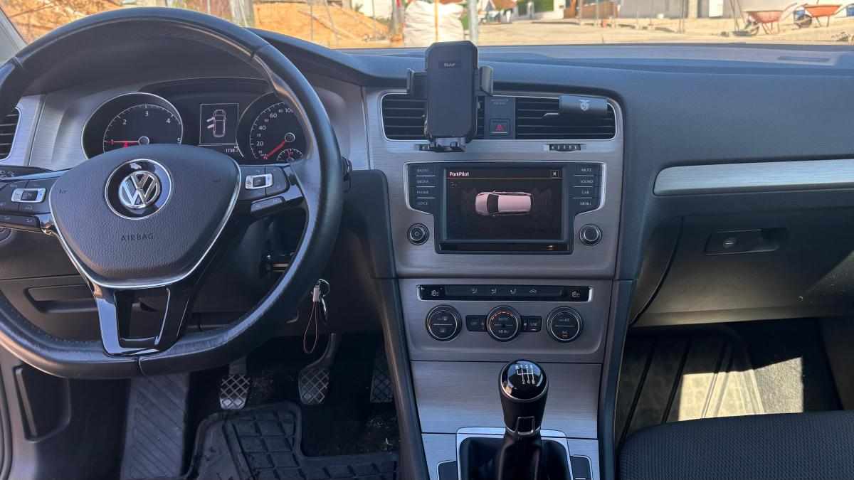 volkswagen-golf-1-6-tdi-bluemotion-2015-diesel-1598cc