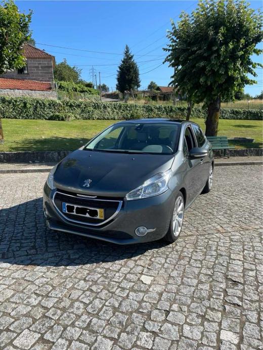peugeot-208-1-6-e-hdi-2012-diesel-1560cc