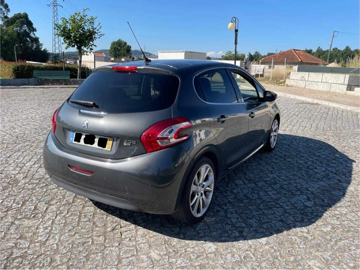 peugeot-208-1-6-e-hdi-2012-diesel-1560cc