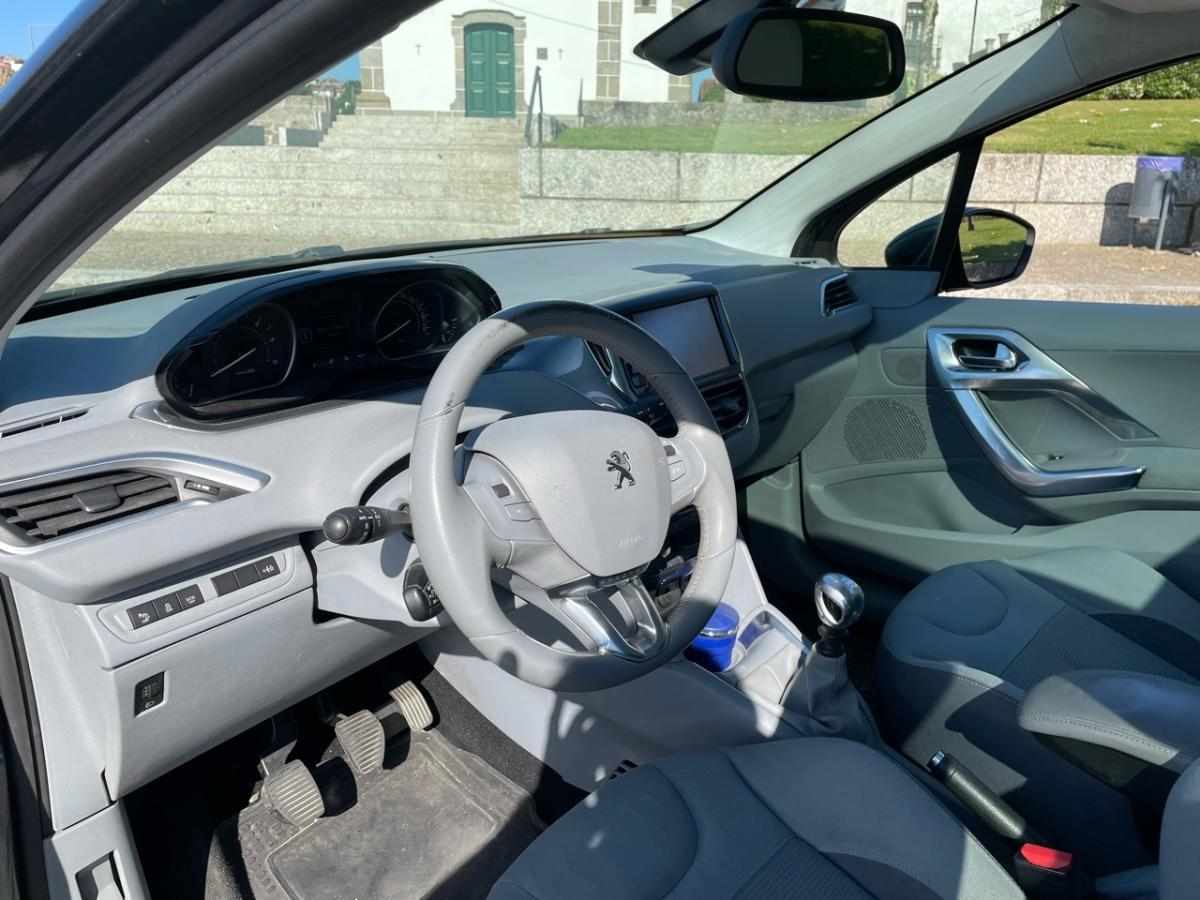 peugeot-208-1-6-e-hdi-2012-diesel-1560cc