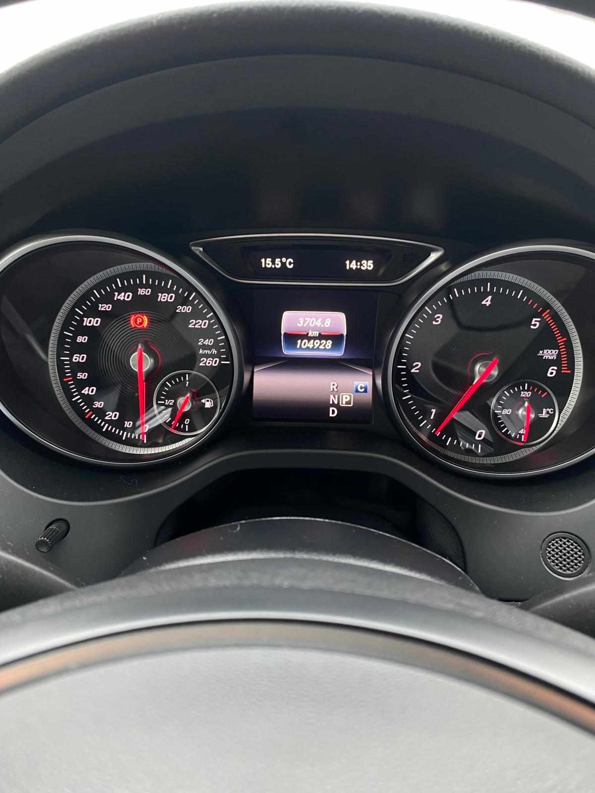 mercedes-benz-cla-220-d-2016-diesel-2143cc