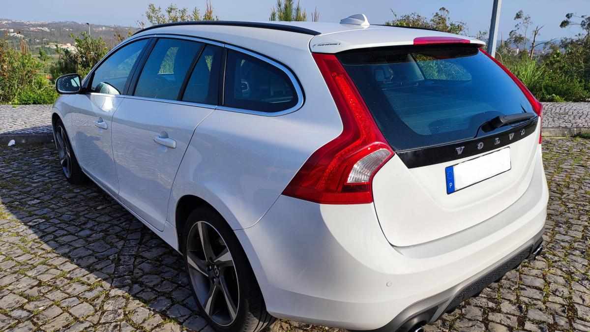 volvo-v60-1-6-d2-2014-diesel-1560cc