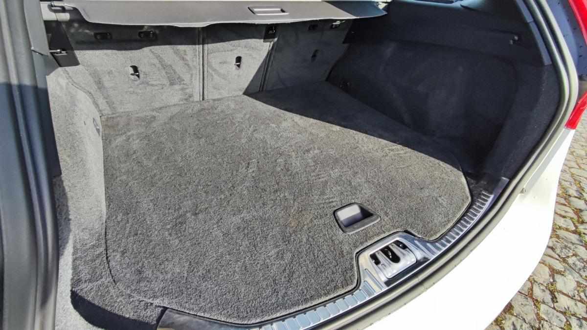 volvo-v60-1-6-d2-2014-diesel-1560cc