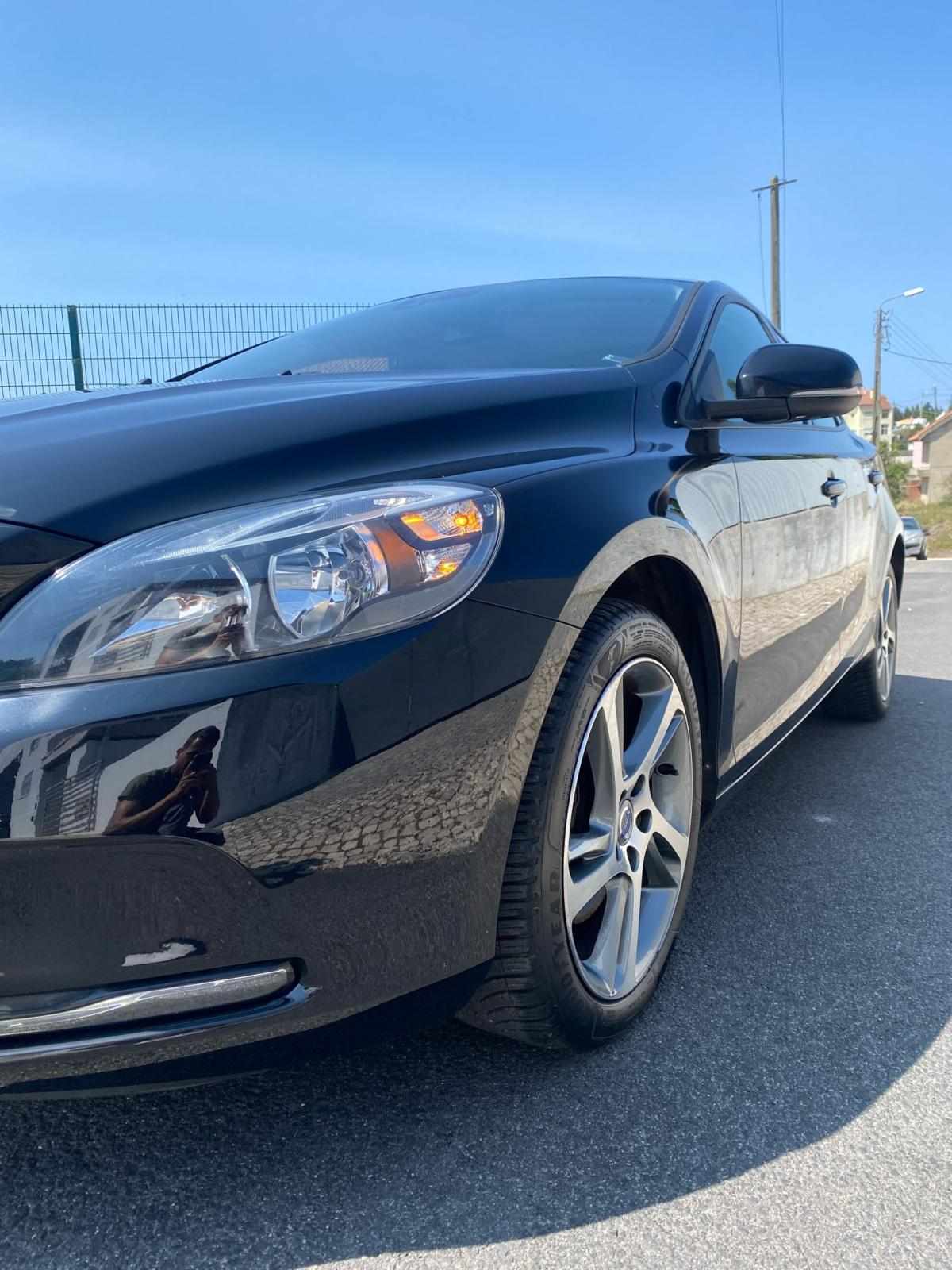 volvo-v40-d2-2015-diesel-1969cc