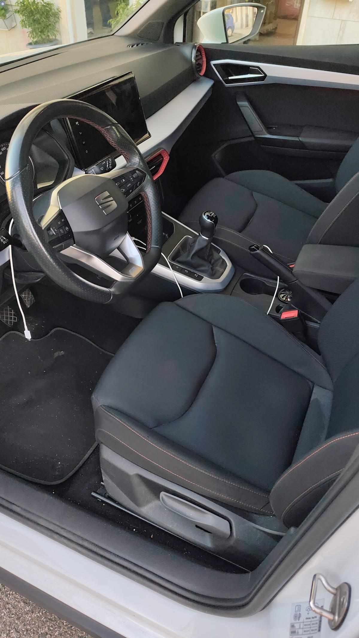seat-arona-1-0-tsi-2023-gasolina-999cc