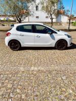 peugeot-208-1-6-hdi-2015-diesel-1600cc