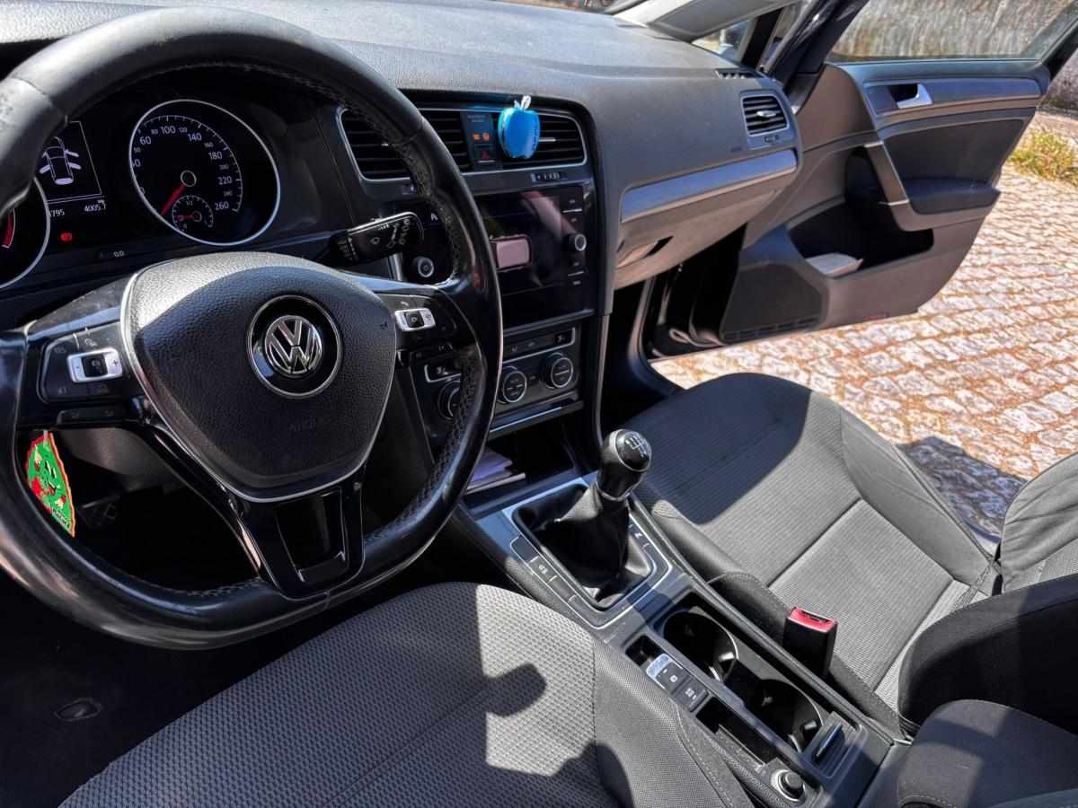 volkswagen-golf-1-6-tdi-bluemotion-2017-diesel-1598cc