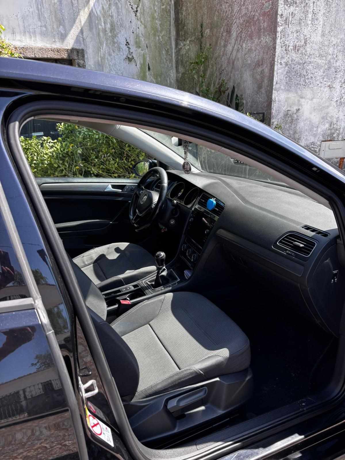 volkswagen-golf-1-6-tdi-bluemotion-2017-diesel-1598cc