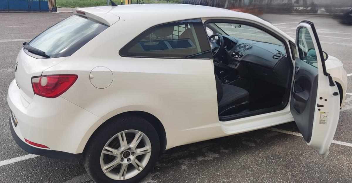 seat-ibiza-1-2-75cv-2010-diesel-1199cc