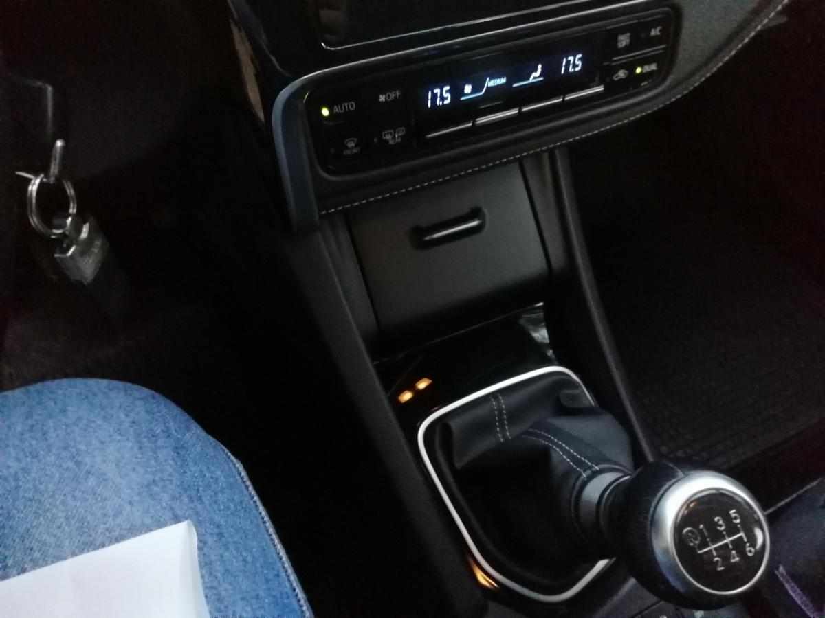 toyota-corolla-1-4-d-turbo-2017-diesel-1364cc