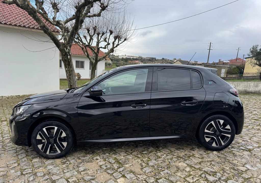 peugeot-e-208-ev-50-kwh-2023-eletrico