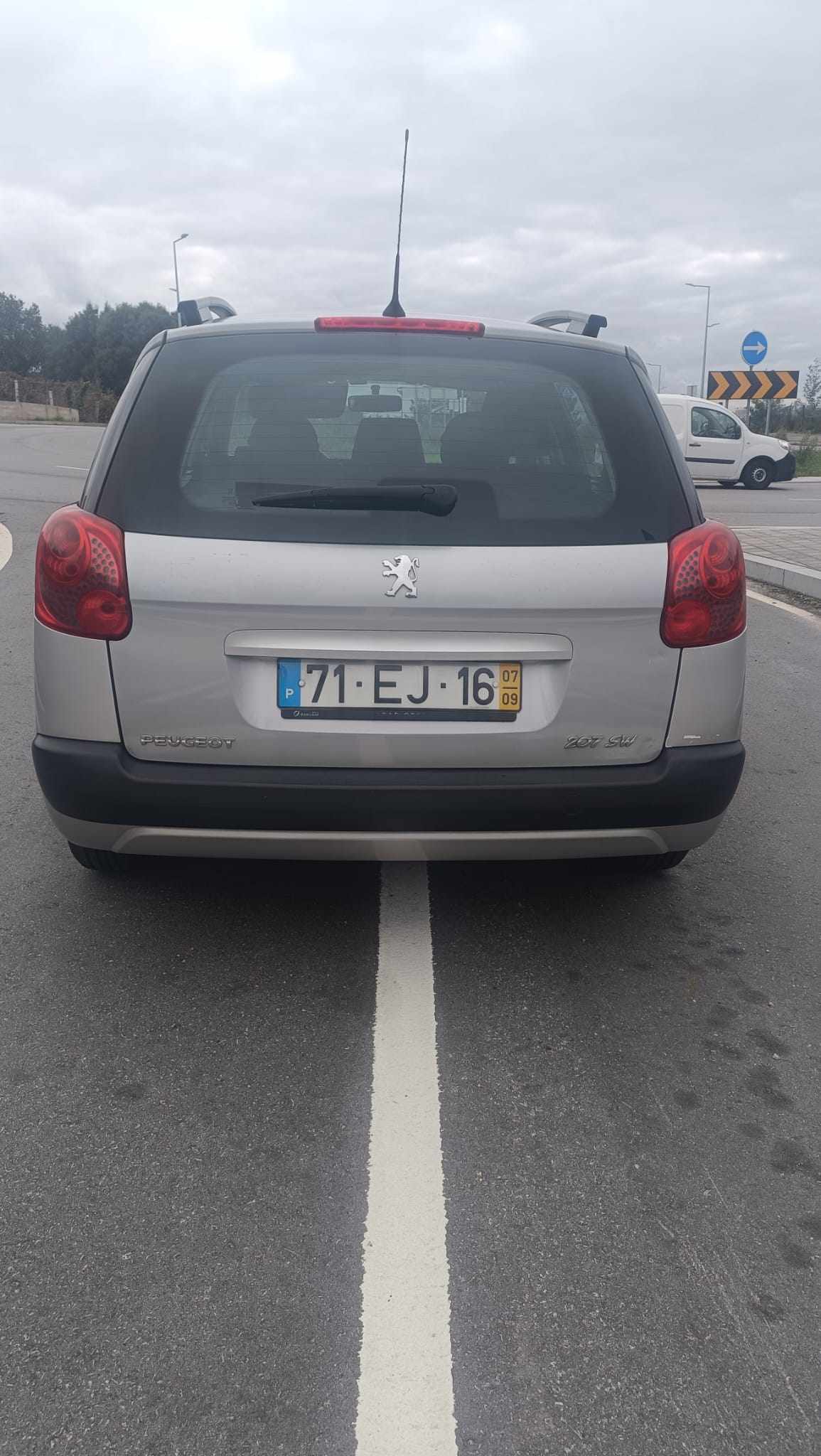 peugeot-207-1-4-vti-2007-gasolina-1397cc