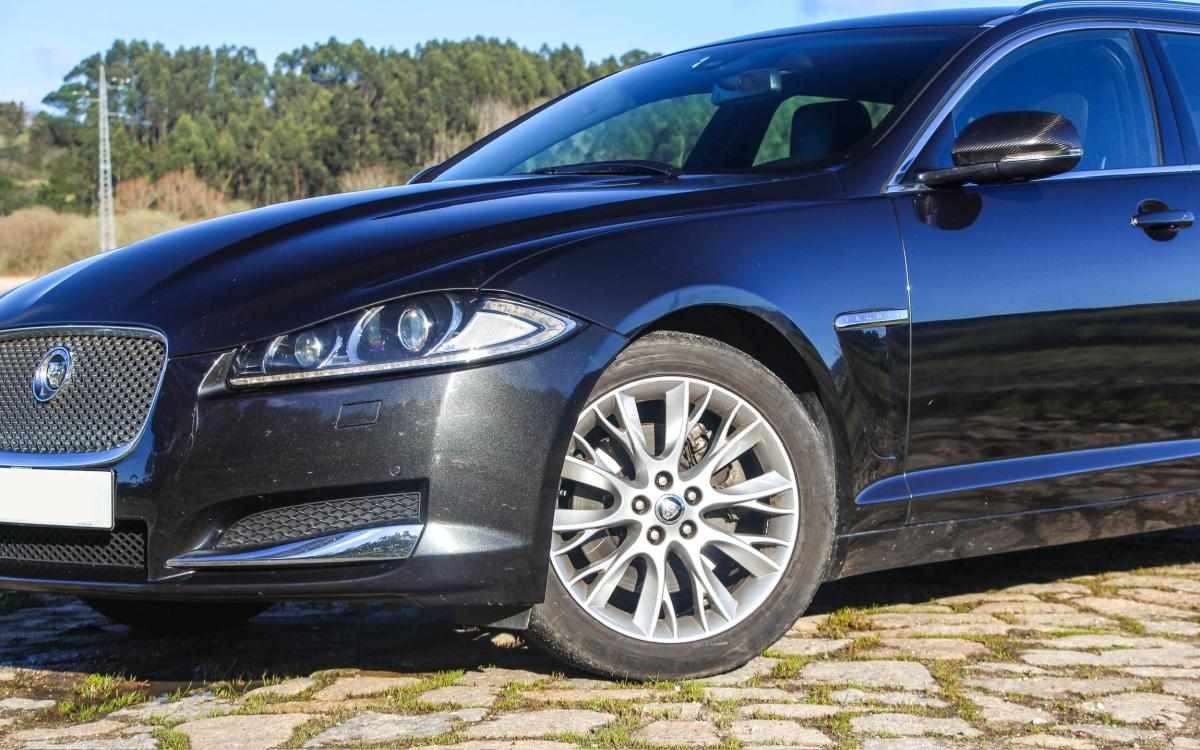 jaguar-xf-2-2-tdi4-2014-diesel-2179cc