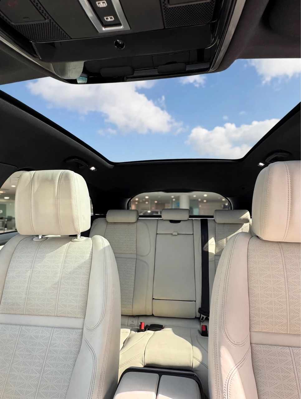 land-rover-range-rover-velar-d300-awd-2018-diesel-2993cc