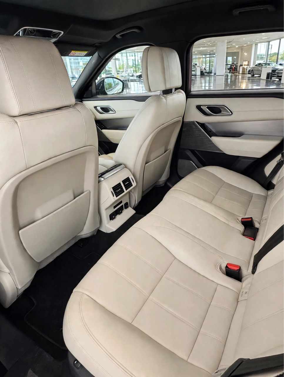 land-rover-range-rover-velar-d300-awd-2018-diesel-2993cc