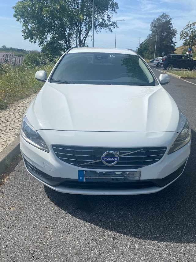 volvo-v60-1-6-d2-2015-diesel-1560cc