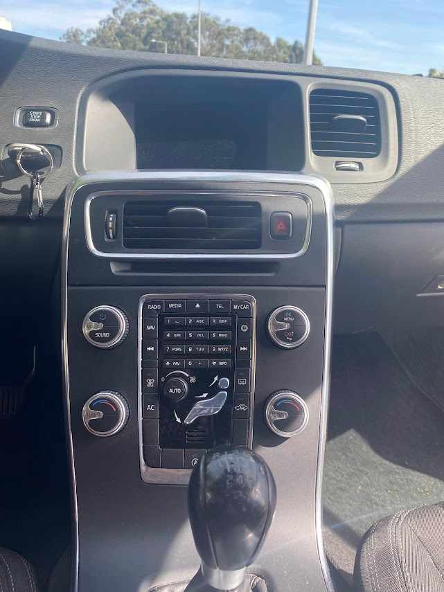volvo-v60-1-6-d2-2015-diesel-1560cc
