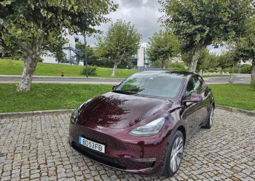 tesla-model-y-performance-2023-eletrico