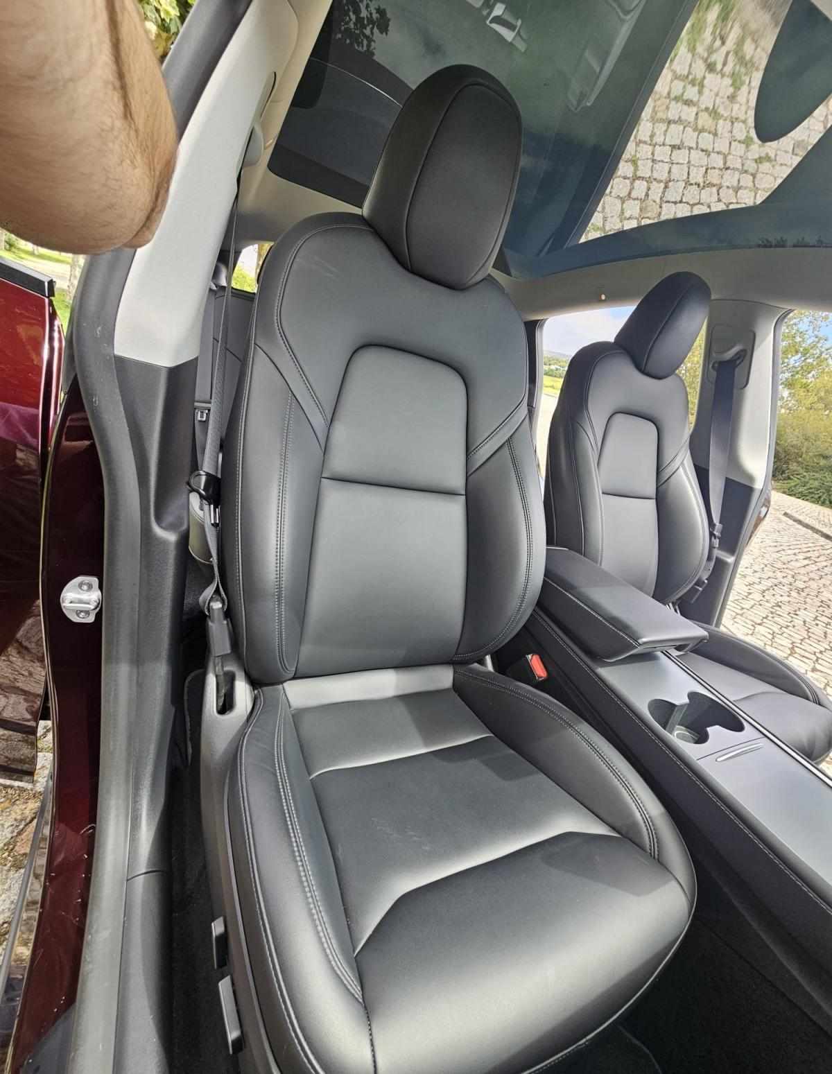 tesla-model-y-performance-2023-eletrico