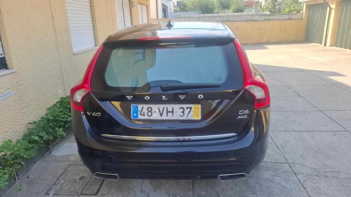 volvo-v60-polestar-d6-plug-in-hybrid-2-4-awd-2013-diesel-2400cc