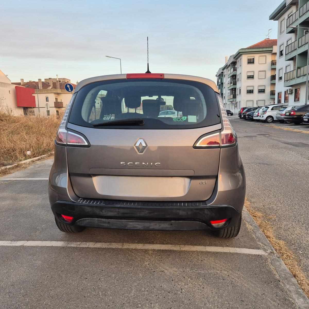 renault-scenic-1-5-dci-2013-diesel-1461cc