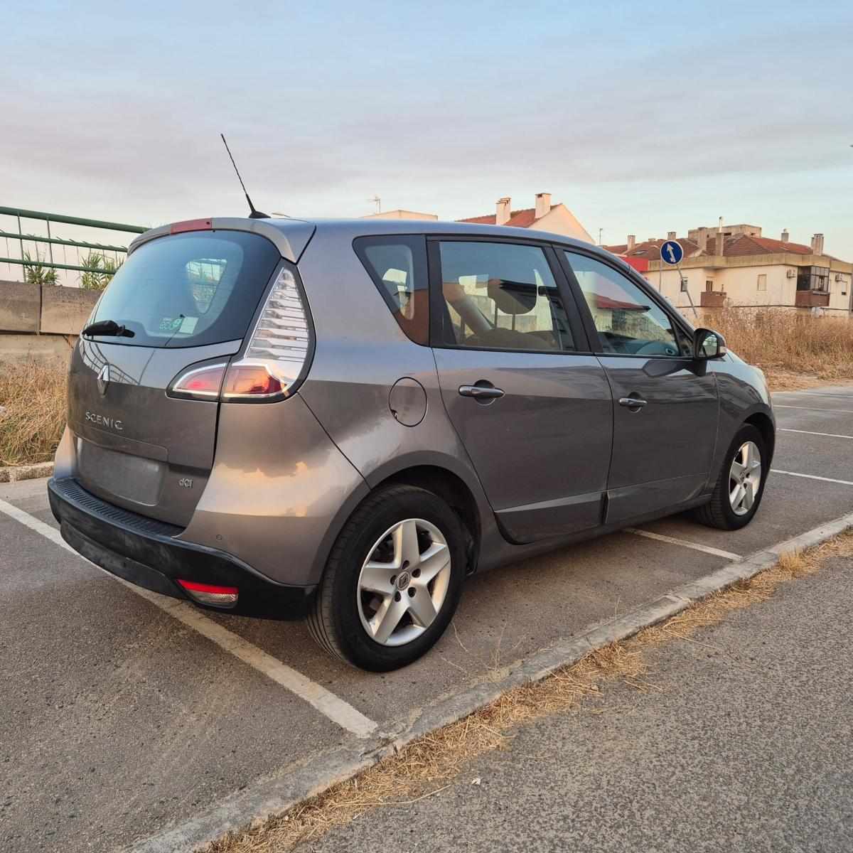 renault-scenic-1-5-dci-2013-diesel-1461cc