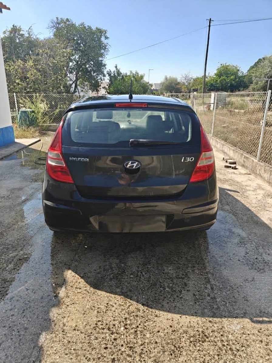 hyundai-i30-1-6-crdi-2010-diesel-1582cc