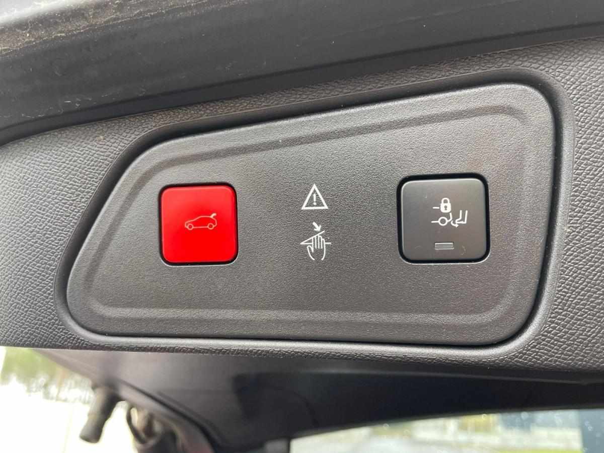 peugeot-3008-1-6-bluehdi-2017-diesel-1560cc