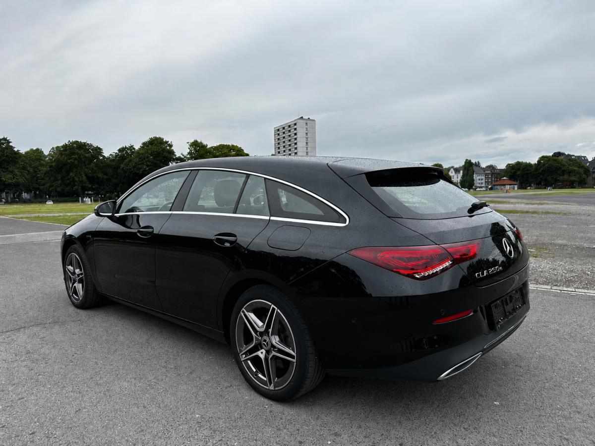 mercedes-benz-cla-250-e-2021-gasolina-1332cc