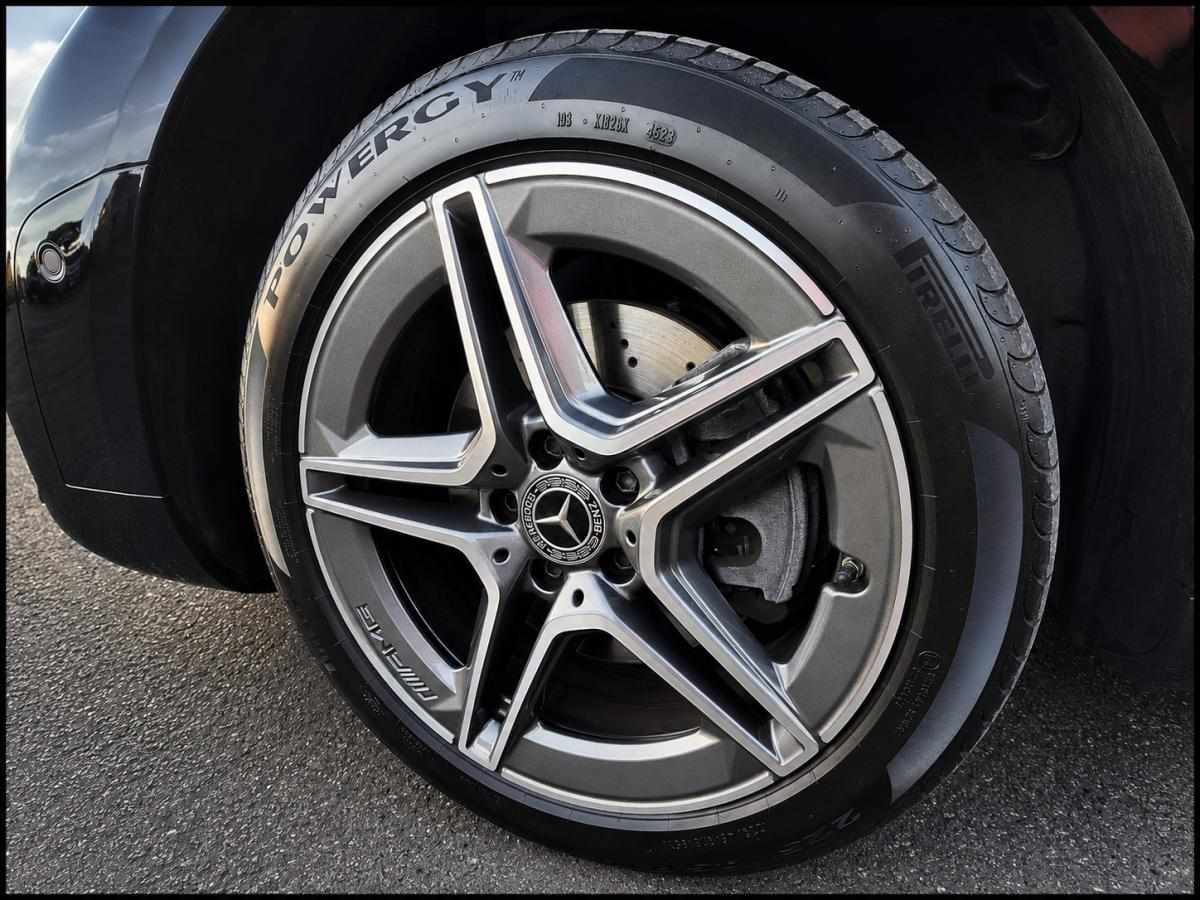 mercedes-benz-cla-250-e-2021-gasolina-1332cc