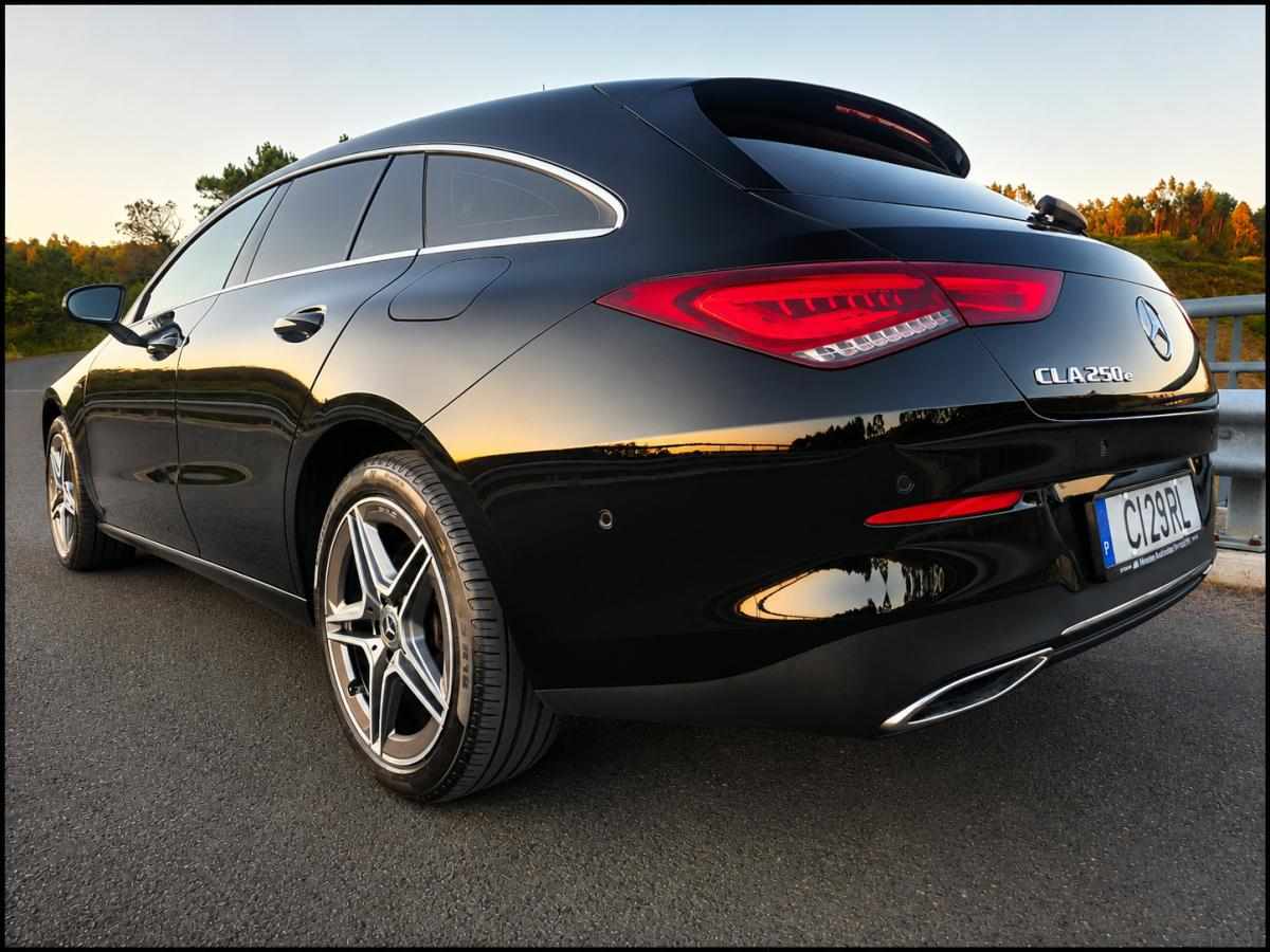 mercedes-benz-cla-250-e-2021-gasolina-1332cc