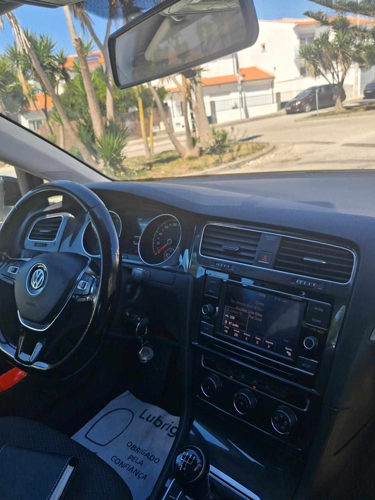 volkswagen-golf-1-6-tdi-bluemotion-2017-diesel-1598cc