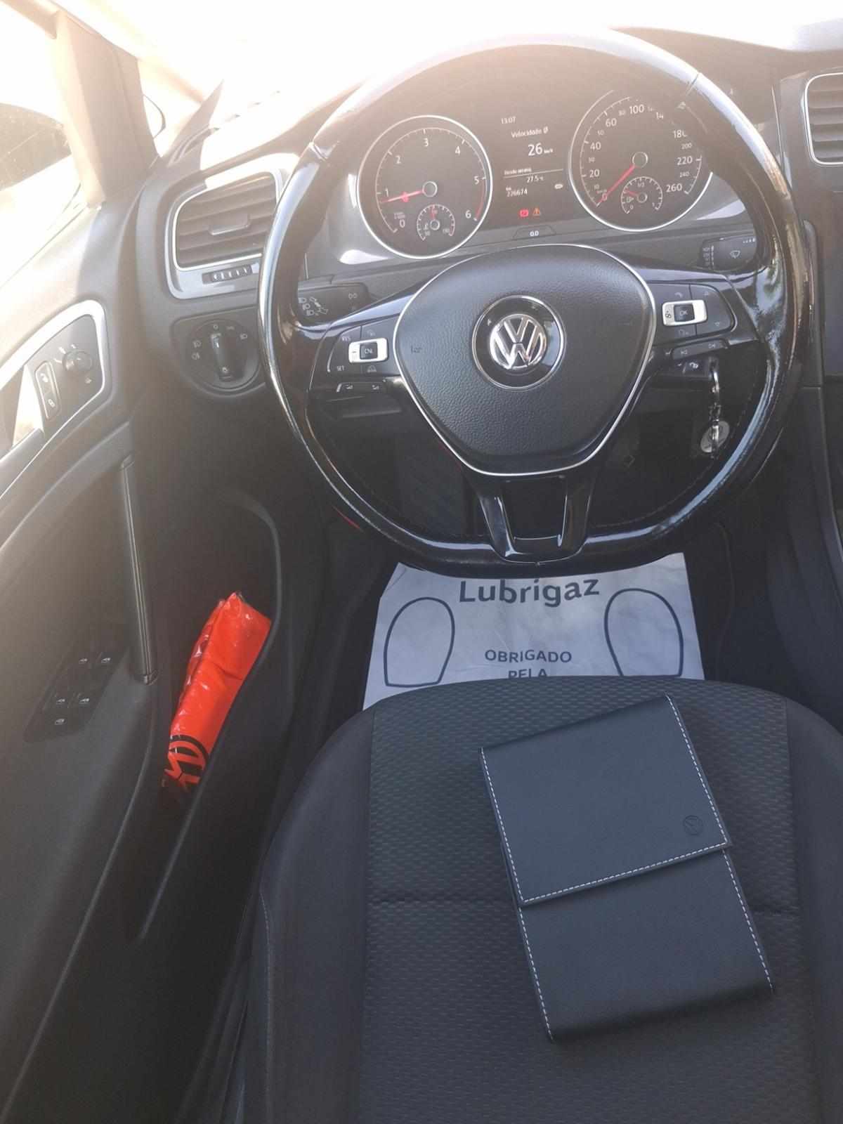 volkswagen-golf-1-6-tdi-bluemotion-2017-diesel-1598cc