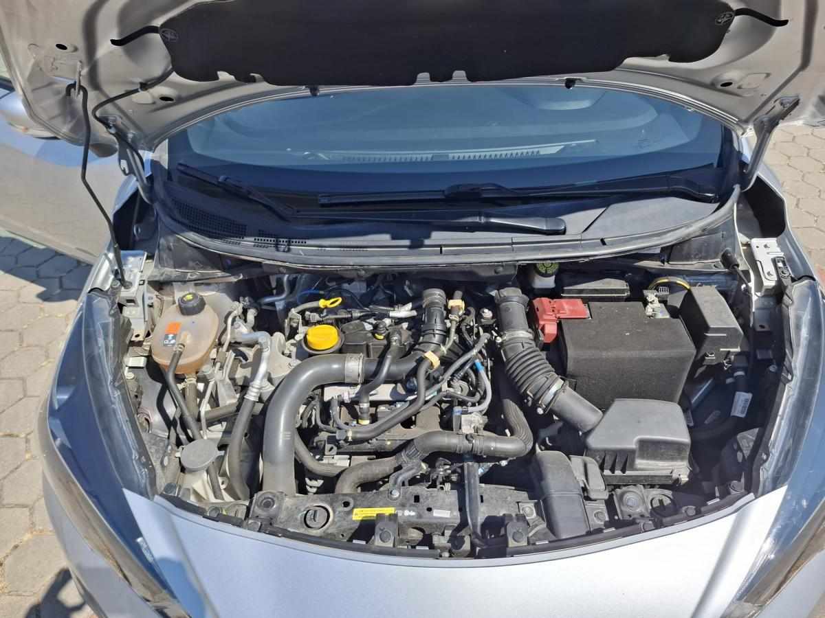 nissan-micra-1-0-acenta-2022-gasolina-1000cc