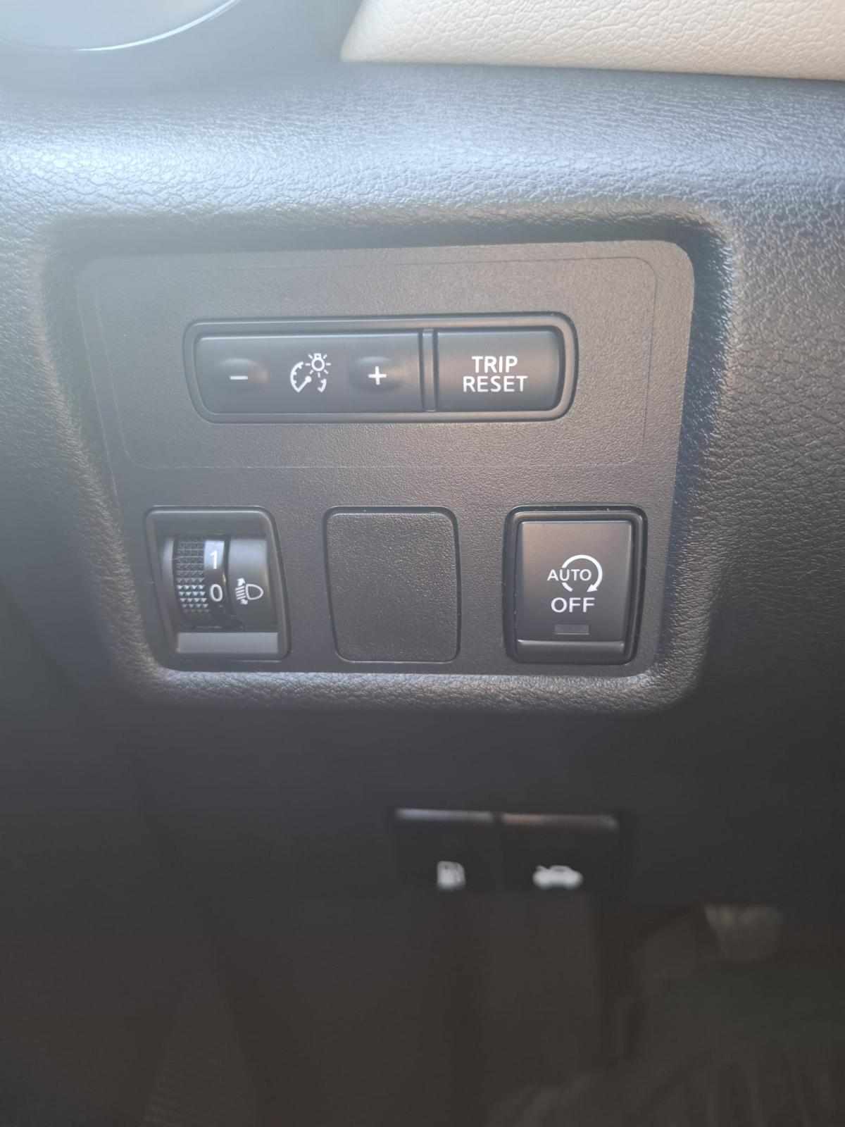 nissan-micra-1-0-acenta-2022-gasolina-1000cc