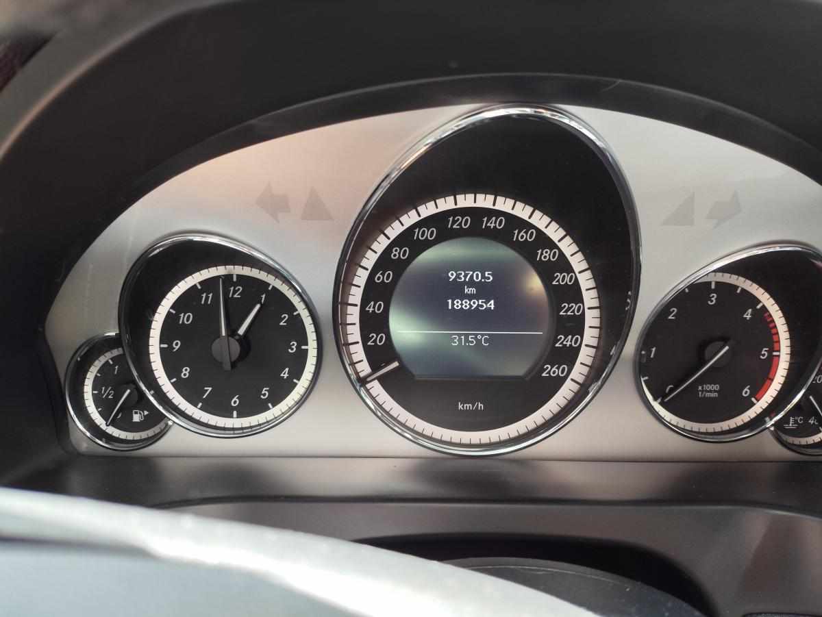 mercedes-benz-classe-e-e-250-cdi-coupe-blueefficiency-2010-diesel-2143cc