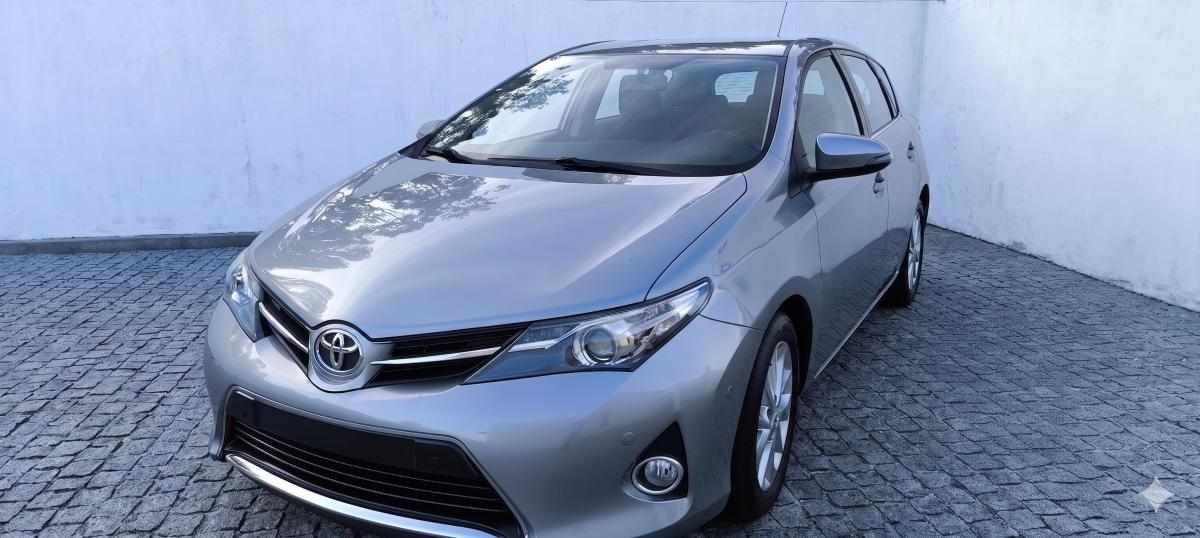 toyota-auris-1-4-d-4d-2013-diesel-1364cc