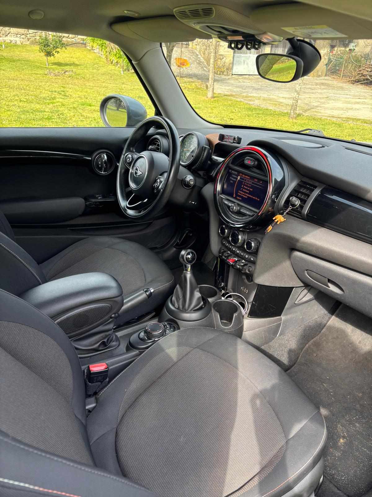 mini-hatch-d-1-5-2014-diesel-1496cc
