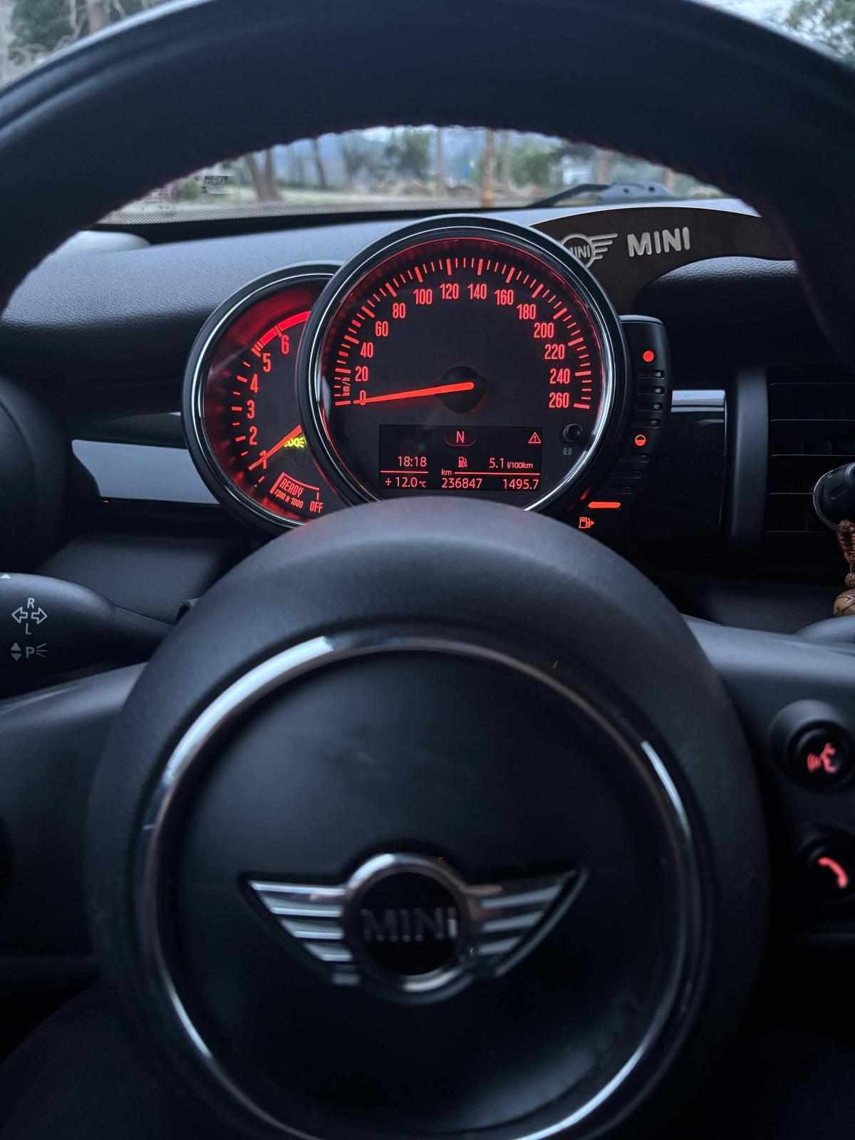 mini-hatch-d-1-5-2014-diesel-1496cc